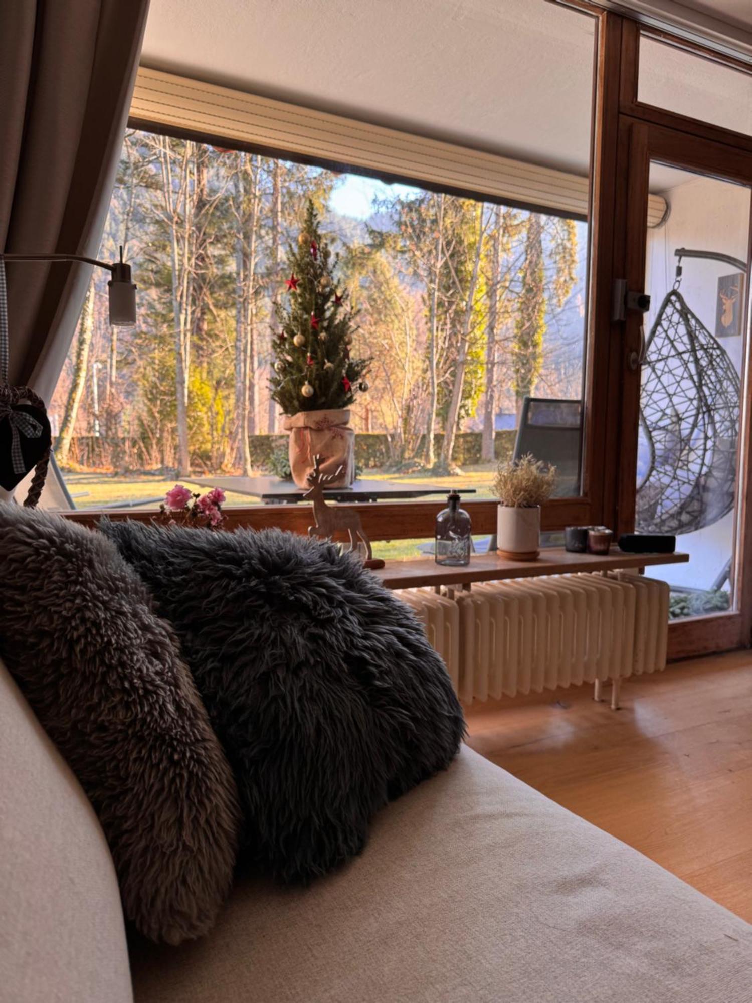 Apartmán Mit Indoor Pool Und Garten